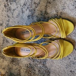 Yellow Steve Madden Heels size 11
